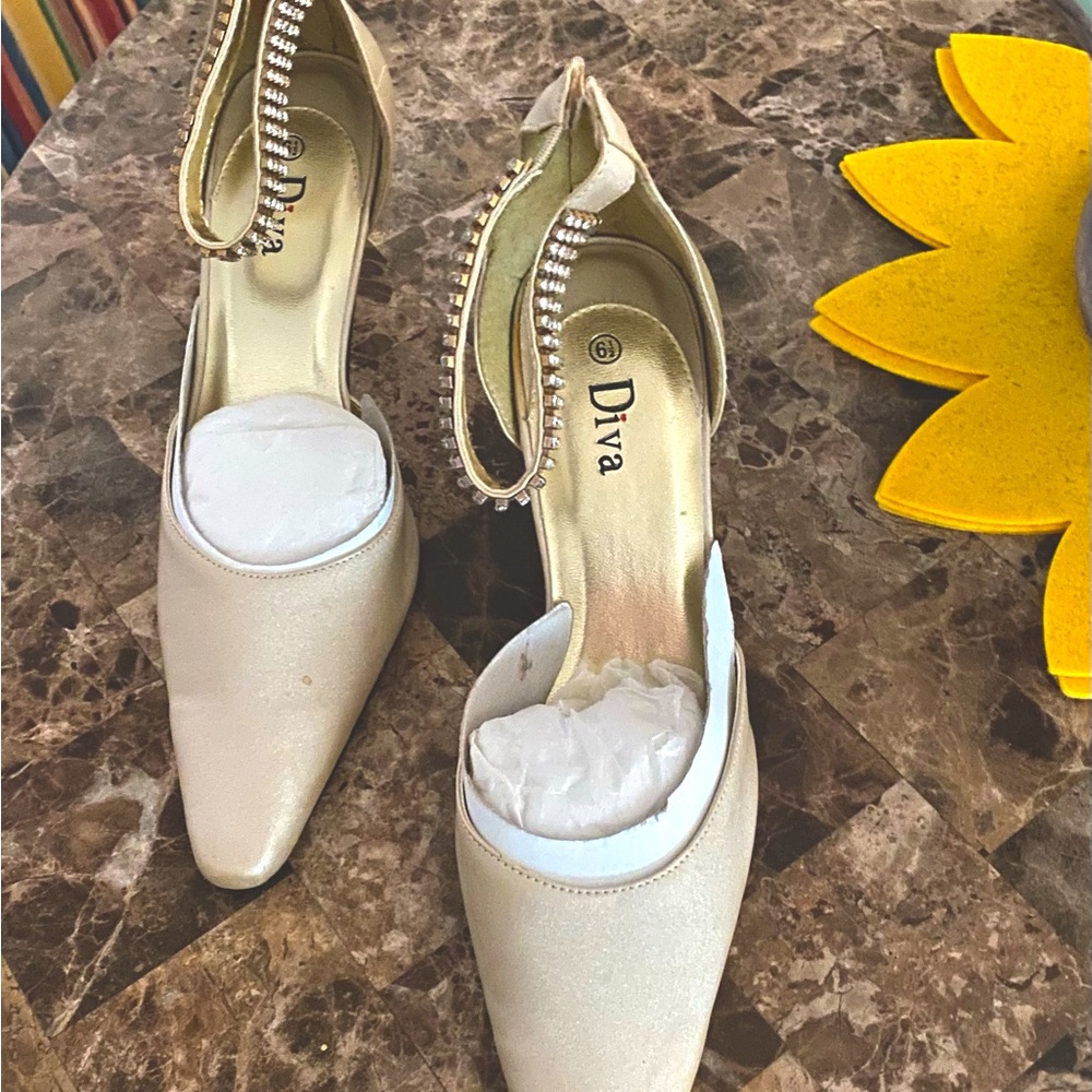 EUC Evening Pumps 👠🤩